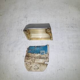 5958817 Gm Nos Oem 1967-68 Oldsmobile Ninety Eight 98 Guide Lh License Lamp Lens