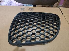 15265487 Gm Oem Pontiac 07-09 Solstice Front Bumper Grille Left Black