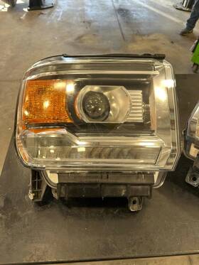 114-02897r Gmc Truck 16-17 Sierra Oem Rh Headlamp 23268191 198691