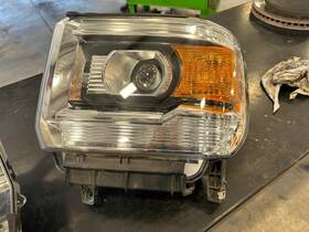 114-02898l Gmc Truck 16-17 Sierra Oem Lh Headlamp 23268192 198692