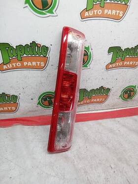 176.gm9424 Gmc Truck Canyon 2024 High Mounted Stop Light 3827321