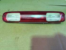 176.gm9n04 Gmc Truck 04 Sierra 2500 High Mounted Brake Lamp 145k 17665