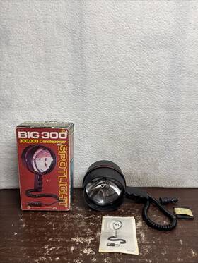 Hollywood Accesories 076233005631 Vintage Big 300 Spotlight Cigarette Lighter Tested Working Original Box Yy