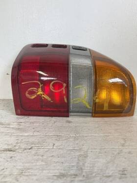 166-60391cl Honda Driver Left Tail Light Fits 01-02 Passport 20469