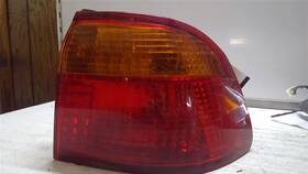 166-60412r Honda Passenger Tail Light Sedan Quarter Panel Mounted Fits 99-00 Civic 507700