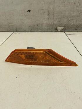 20220422 Honda 2017 Civic Front Right Passenger Side Marker Light