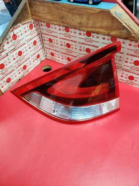 166-60079l Honda Insight Driver Left Tail Light Fits 12-14 139665