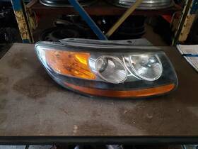 114-51025ar Hyundai Passenger Right Headlight Thru 07/24/2011 Fits 10-12 Santa Fe 179133