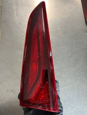 166-10519r Hyundai Passenger Tail Light Liftgate Mounted Incandescent Fits 2018-2021 Kona 563081