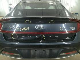 104885646 Hyundai 166-11327 Tail Light Decklid Mounted Center Fits 20-23 Sonata 104885646 Hyundai 166-11327 Tail Light Decklid Mounted Center Fits 20-23 Sonata