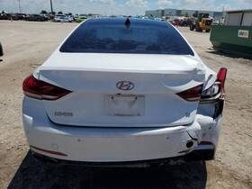 176.hy1g15 Hyundai Genesis 2015 High Mounted Stop Light 7476829 176.hy1g15 Hyundai Genesis 2015 High Mounted Stop Light 7476829