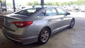 176.hy1q17 Hyundai Sonata 2017 High Mounted Stop Light 1077779