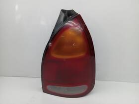 9240229600 Hyundai Passenger Tail Light Quarter Mounted Fits 96-98 Elantra Wagon