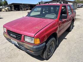 166-58370bl Isuzu Driver Left Tail Light Black Fits 88-95 Pup Pickup 1301341