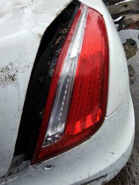 166-51110r Jaguar 2010-2015 Xj Passenger Side Tail Light Qtr Mtd