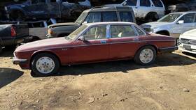 Dbc11640 Jaguar Passenger Tail Light Charcoal Lens With Chrome Trim Fits 90-94 Xj6 1396533
