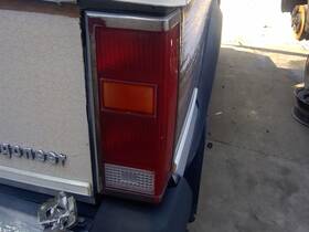 166-01167br Jeep Passenger Right Tail Light Fits 84-90 Wagoneer 1065341