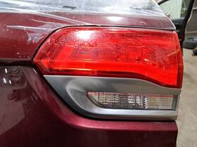 166-02824r Jeep Rh Passenger Side 2018 Grand Cherokee Trunklid Mounted Tail Lamp Sku#4399000 166-02824r Jeep Rh Passenger Side 2018 Grand Cherokee Trunklid Mounted Tail Lamp Sku#4399000