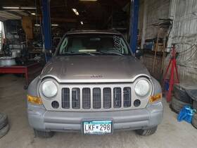 176.am8307 Jeep Liberty 2007 High Mounted Stop Light 812962