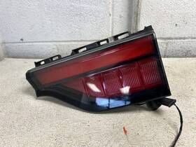 68342262aa Jeep/plymouth Truck 2022 Wagoneer Passenger Side Tail Light Liftgate Mounted Oem Id 68342262aa Jeep/plymouth Truck 2022 Wagoneer Passenger Side Tail Light Liftgate Mounted Oem Id
