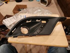 Ch1039164c Kai For Dodge Durango 14-20 Front Passenger Side Inner Fog Light Bezel New
