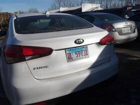 114-10025r Kia Passenger Headlight Mexico Built Vin 3 1st Digit Fits 17-18 Forte 1533526 114-10025r Kia Passenger Headlight Mexico Built Vin 3 1st Digit Fits 17-18 Forte 1533526