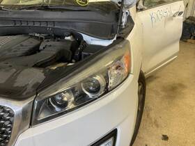 114-60718l Kia Driver Headlight Xenon Hid Without Adaptive Headlamps Fits 16-17 Sorento 4808449