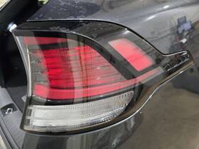 166-12077r Kia Passenger Tail Light Us Built Quarter Panel Mounted Led Fits 23 Sportage 611577