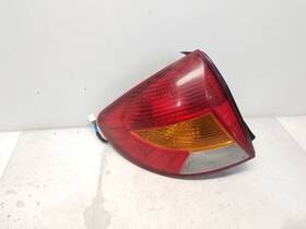 166-59333l Kia 2002 Rio Cinco / Wagon Drivers Left Tail Light