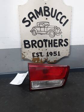 166-61093l Kia 2015 Sedona Driver Side Trunk Mounted Tail Light Incandescent