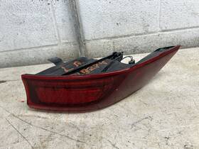 166.ki1323 Kia 2023 Carnival Driver Left Side Halogen Tail Light Quarter Mounted Oem