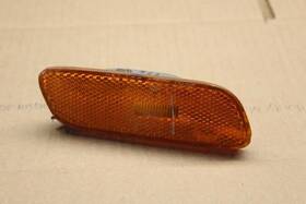 116-60301r Lexus 1997 Sc300 Right Passenger Side Bumper Marker Light Lamp Reflector