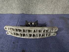 12371-36270 Lexus 14-20 Is200 Is300 Rc300 Rc200 Oem Transmission Mount Rubber Bracket
