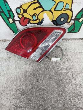 166-59404bl Lexus 2006 Es330 Driver Side Trunk Mounted Tail Light
