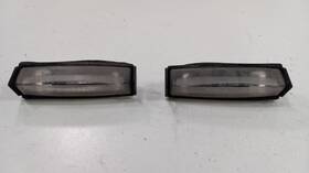 175.le1i04 Lexus Es330 License Plate Light Lamp 2004 2005 2006
