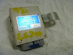 591.le1h92 Lexus 1992 Es300 Tail Light Control Module Computer 143592 591.le1h92 Lexus 1992 Es300 Tail Light Control Module Computer 143592