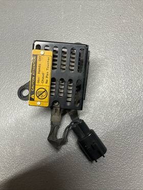 82695-53010 Lexus 81170-3a720 01-05 Is300 Daytime Running Light Resistor Oem Used 82695-53010 Lexus 81170-3a720 01-05 Is300 Daytime Running Light Resistor Oem Used