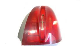 166-01918br Lincoln Passenger Tail Light Quarter Panel Mounted Fits 98-02 And Town Car 286139 166-01918br Lincoln Passenger Tail Light Quarter Panel Mounted Fits 98-02 And Town Car 286139