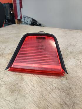 W43-13a613-a Lincoln 2000 2001 2002 Ls Third Brake Light