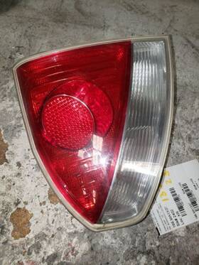166.ma1x07 Maserati Tail Light For 2007 Quattropo Nice Oem Assy Left Qtr L127732