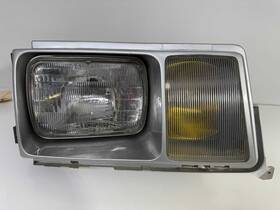 2018201261 Mercedes-benz 84-86 W201 190e 190d Front Right Headlight Lamp Pre Facelift