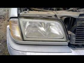 2028202861 Mercedes-benz Passenger Headlight 202 Type C230 Halogen Fits 97-00 C-class 66339 2028202861 Mercedes-benz Passenger Headlight 202 Type C230 Halogen Fits 97-00 C-class 66339