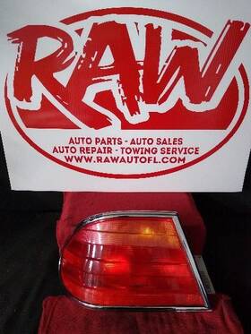 2108204964 Mercedes-benz Driver Tail Light 210 Type Sedan E300d Outer Fits 96-99 E-class 4330