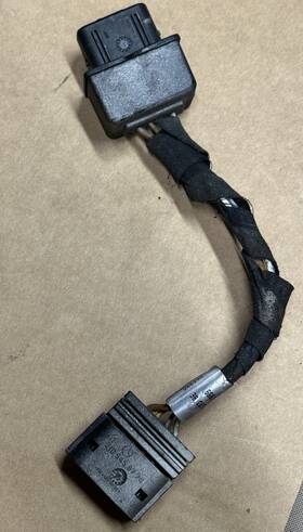 A2105400233 Mercedes-benz Xenon Headlight Adapter Electric Plug Genuine W210 E Class 2105400233