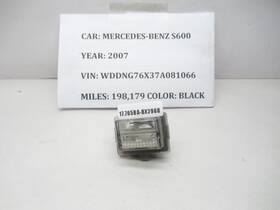 A2218200356 Mercedes-benz 07-13 S600 Trunk Lid License Plate Light Lamp Cover Oem A2218200356 Mercedes-benz 07-13 S600 Trunk Lid License Plate Light Lamp Cover Oem