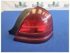 166-02033ar Mercury 2003-2004 Marauder 4.6l 4v Passenger Rear Taillight Brake Lamp 2522