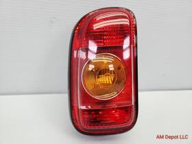 63217167411 Mini 2008 Cooper S Clubman R55 Rear Left Tail Light Yellow Turn Signal 7167411