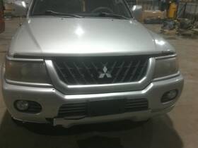 114-58661br Mitsubishi Passenger Headlight Color-keyed Bezel Fits 00-04 Montero Sport 722290 114-58661br Mitsubishi Passenger Headlight Color-keyed Bezel Fits 00-04 Montero Sport 722290
