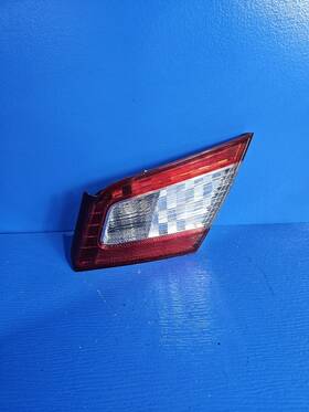 166-50901r Mitsubishi Passenger Right Tail Light Lid Mounted Fits 09-12 Galant 7002