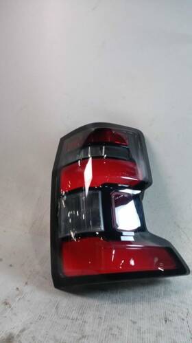 166-12303l Nissan Frontier 2024 Tail Light 465565